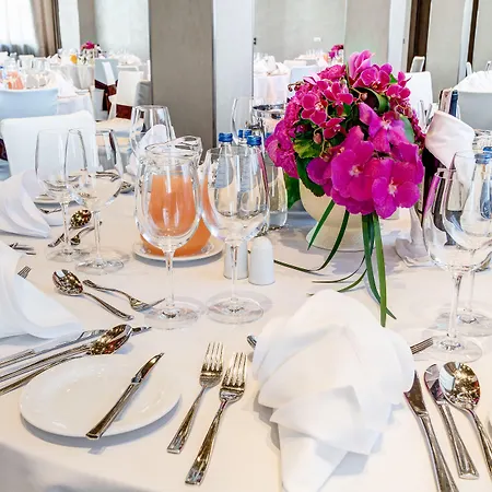 Mercure Grand 4* Varsó