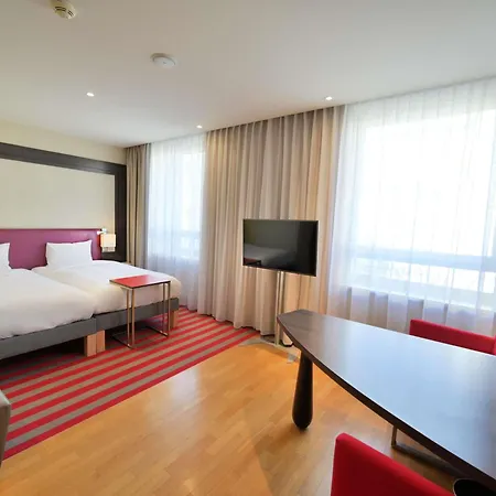 华沙美居大酒店